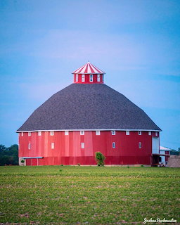 Frank Littleton Round Barn Indiana