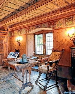 La Tour de Villa Interior