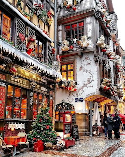Christmas Village Street Scene