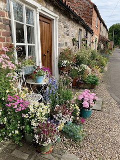 English Cottage Garden Street