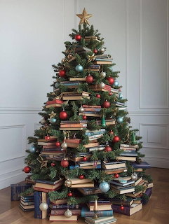 Book Christmas Tree