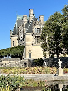 Biltmore Estate mansion with ornate stone facade in Asheville, North Carolina