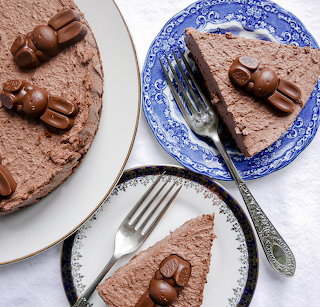 Chocolate Cheesecake Slice