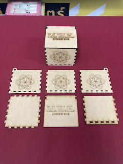 MWK Wooden Jigsaw Box