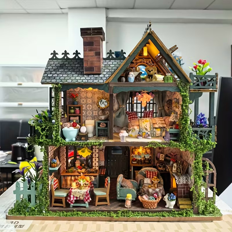 Miniature Cottage Dollhouse