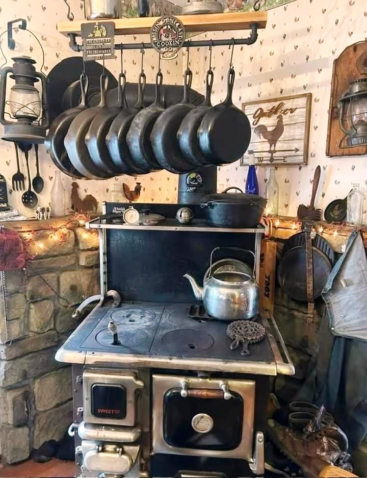Cast Iron Kitchen Stove Pans