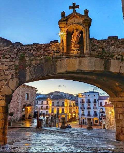 Arco de la Estrella, Cáceres