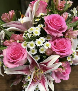 Pink Roses and Daisies