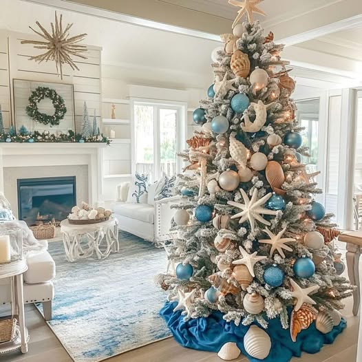 Coastal Christmas Tree