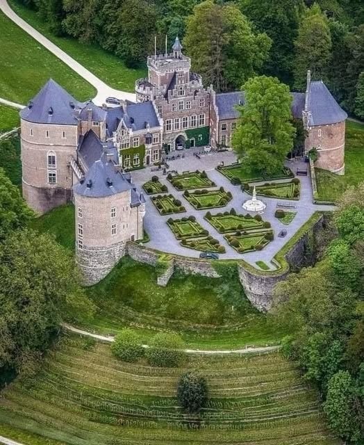 Gaasbeek Castle Aerial View
