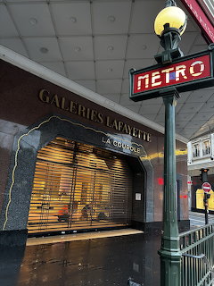 Paris Galeries Lafayette Metro