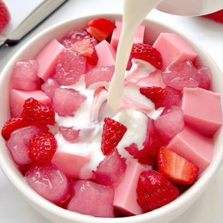 Strawberry Jelly Dessert Bowl