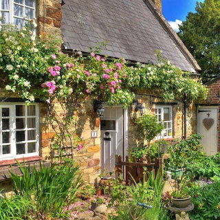 Irish Thatched Cottage Garden