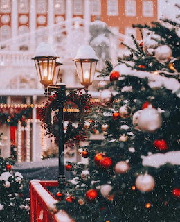 Christmas Tree Street Lights