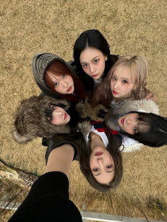 Five Friends Circle Portrait