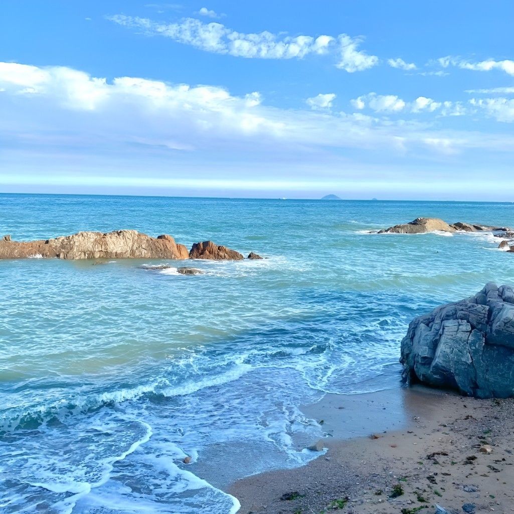 Blue horizon