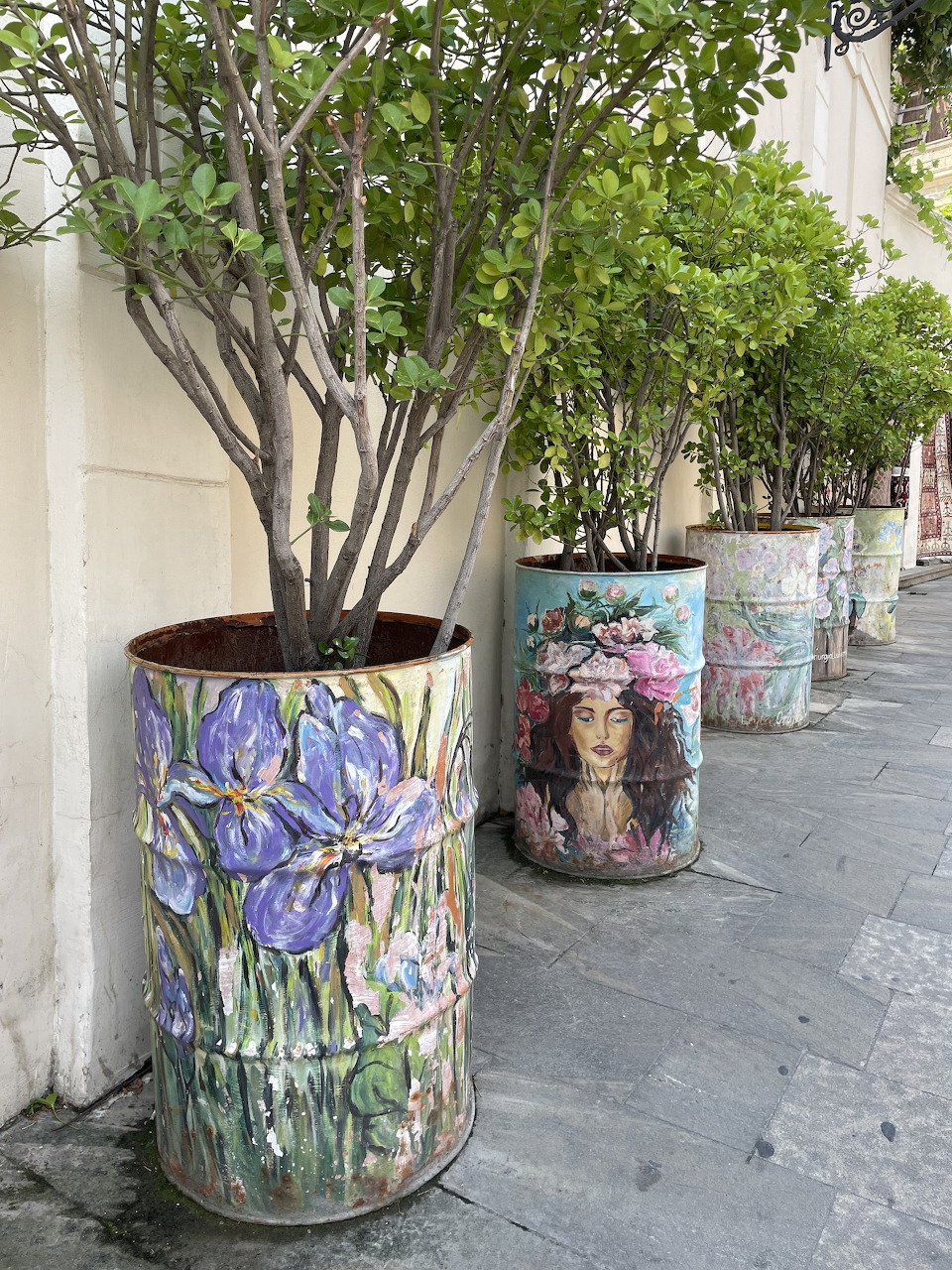 Baku Painted Barrel Planters