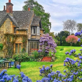 English Stone Cottage Garden