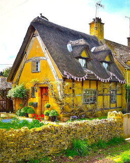 Cotswolds Thatched Cottage