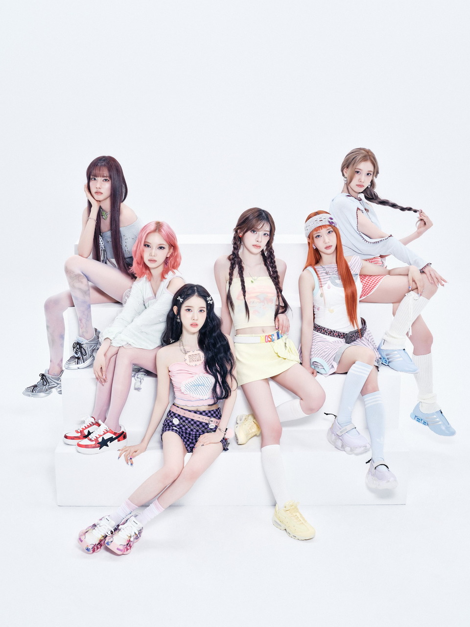 STAYC K-pop Girl Group
