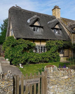 Cruck Cottage