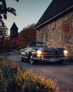 Mercedes-Benz 300SL Classic Car