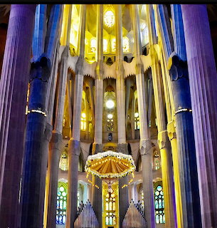 Sagrada Família Apse Interior
