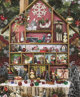 Christmas Dollhouse Display