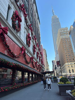Manhattan Christmas Street Scene
