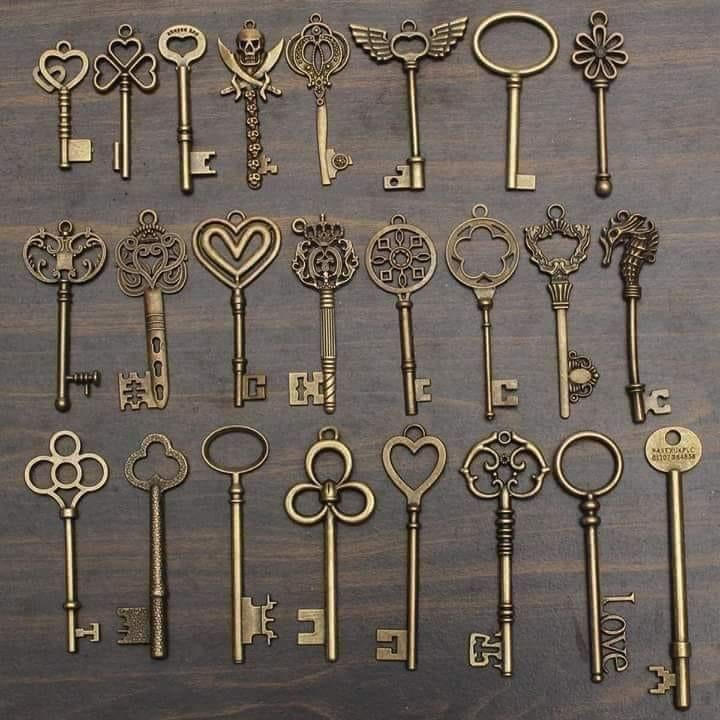 Vintage Skeleton Keys