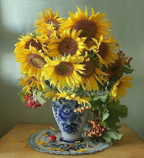 Sunflower Bouquet Vase