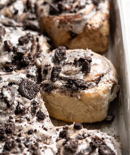 Cookies Cream Rolls