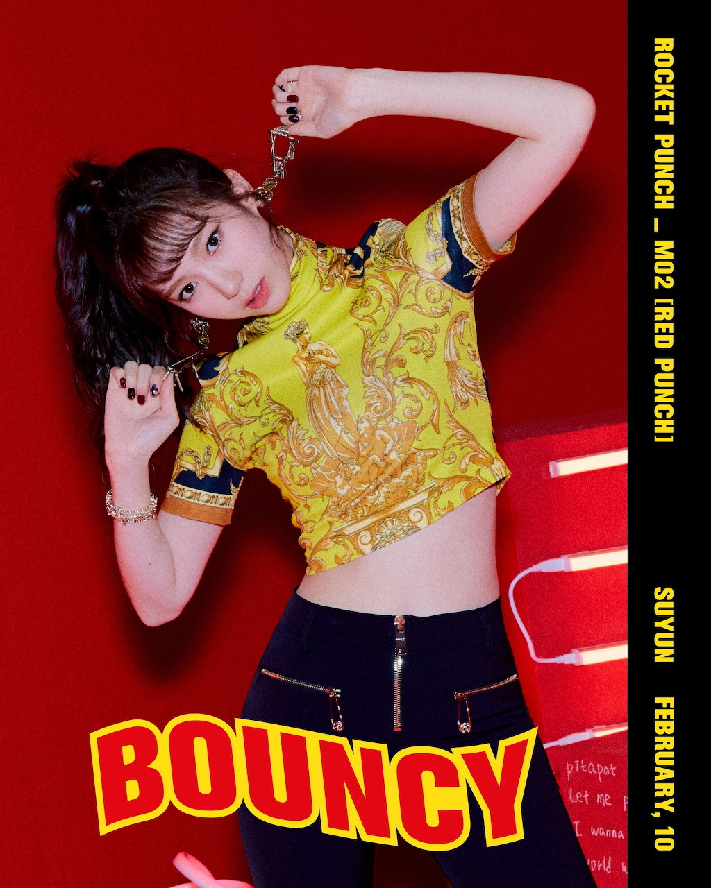 K-pop idol Suyun from Rocket Punch posing for a portrait photo.