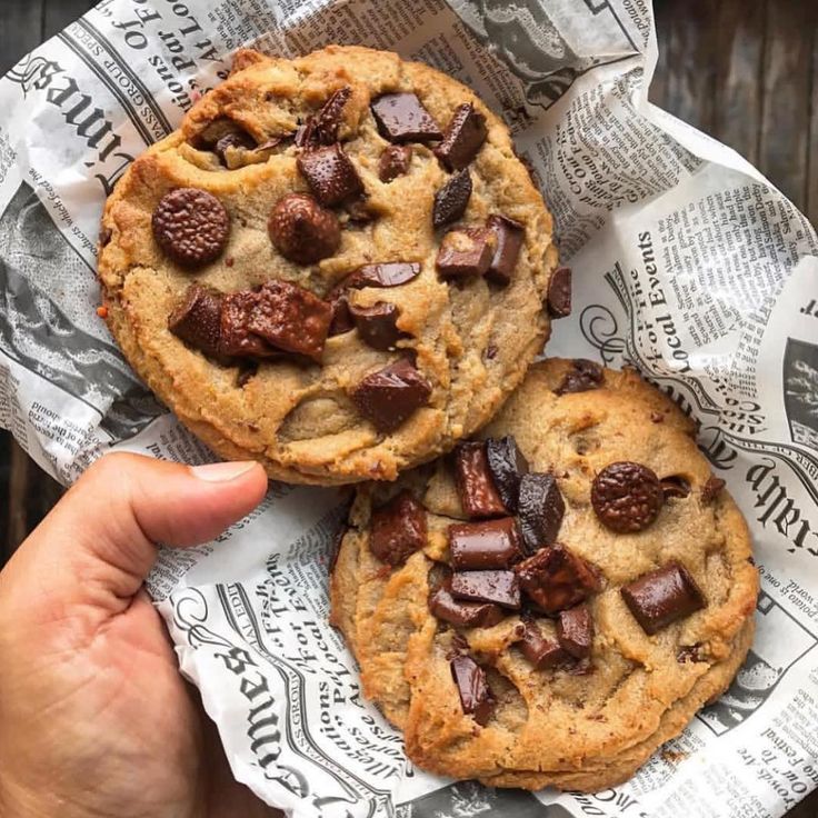 Chocolate Chip Cookies