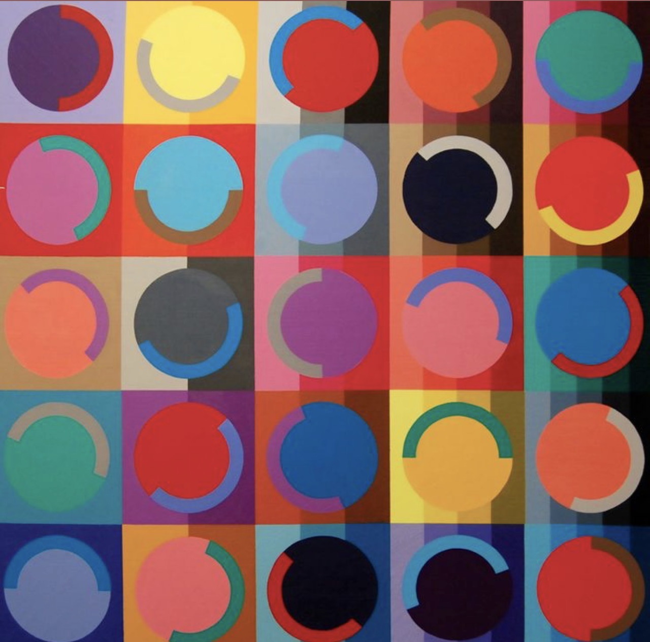 Colorful Geometric Circles