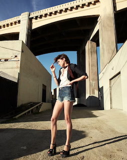 Shailene Woodley Urban Photoshoot