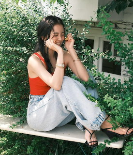 Jisoo in Garden