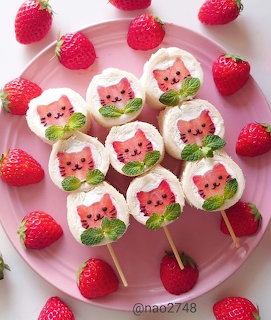 Strawberry Cat Cake Pops