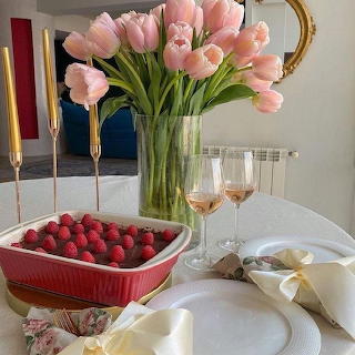 Pink Tulips Table Setting