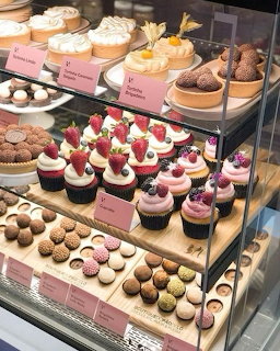 Bakery Pastry Display