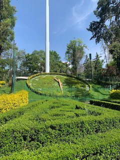 Flowers Clock Parque Hundido