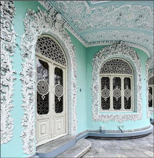 Ornate Turquoise Archway