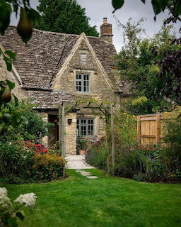 English Stone Cottage Garden