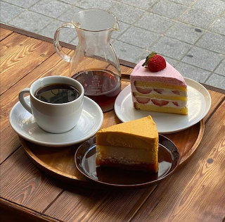 Coffee and Cheesecake