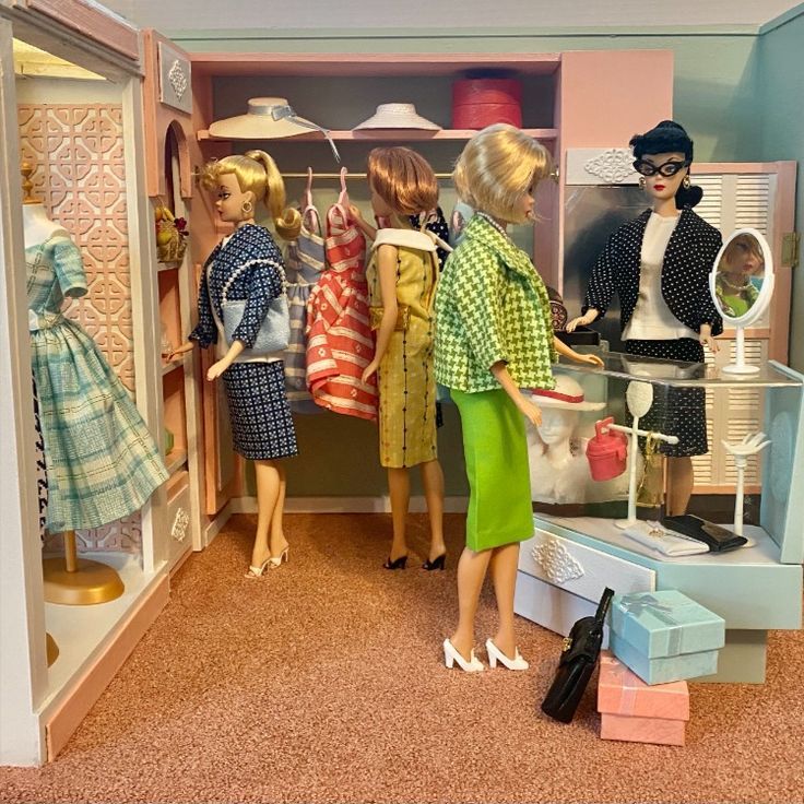 Vintage Barbie Fashion Closet