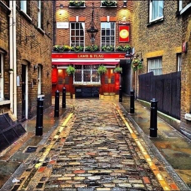 Lamb & Flag Pub