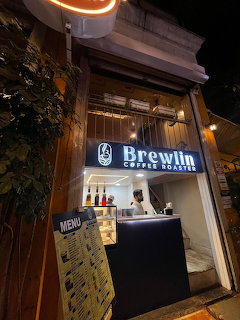 Brewlin Coffee Roaster Night Exterior