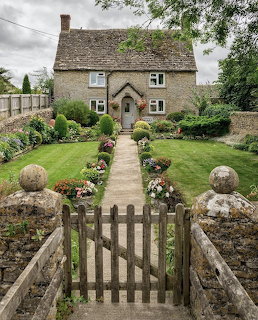 English Stone Cottage Garden