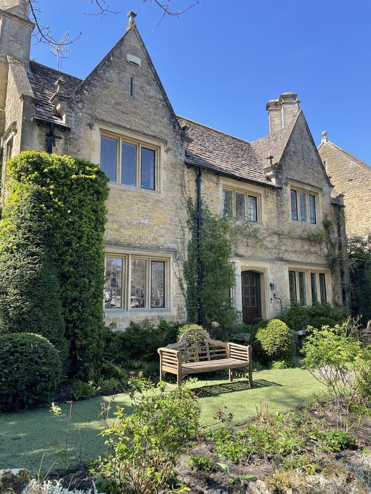 Cotswold Stone Cottage Garden