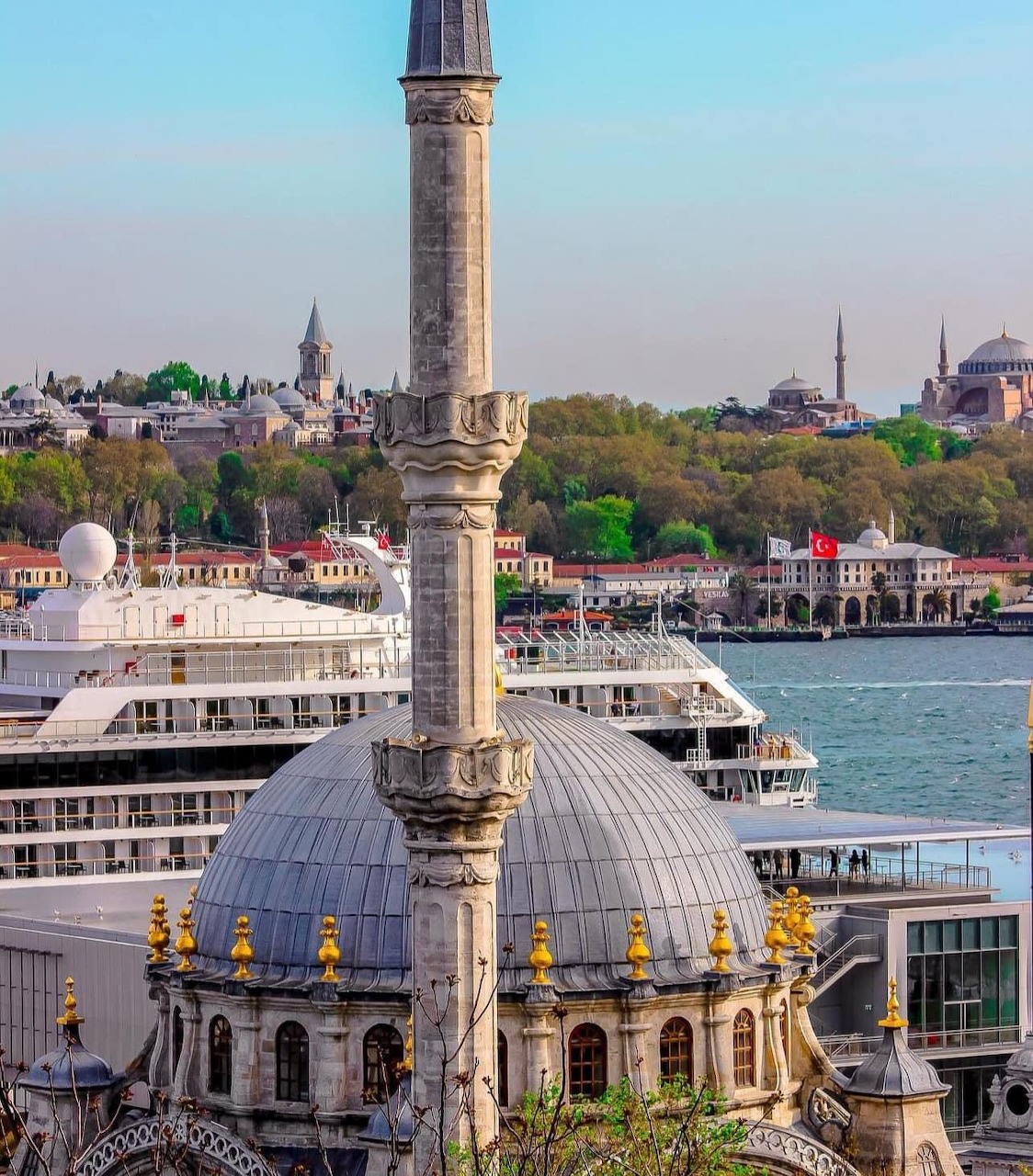 Istanbul Mosque and Bosphorus View
